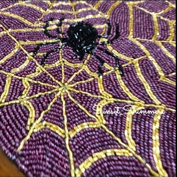 4 Purple & Gold Sparkly Beaded Spider Web Placemat Chargers 15" Halloween New - Picture 5 of 8